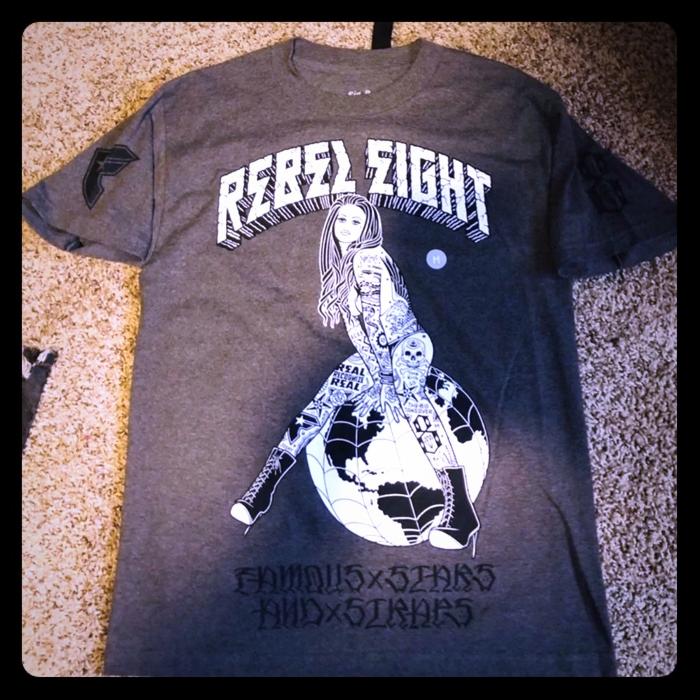 ☠️🆕Mens gray rebel 8 tee shirt